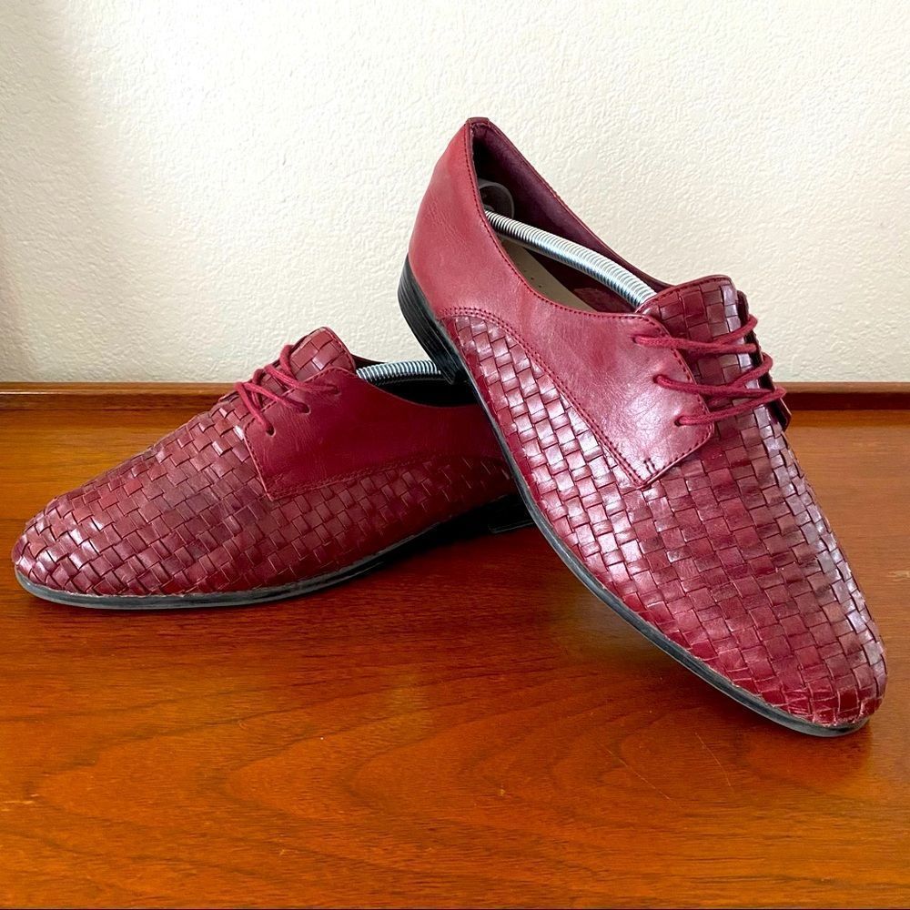 Trotters Women's Leather Lizzie Derby Flat from Nordstrom